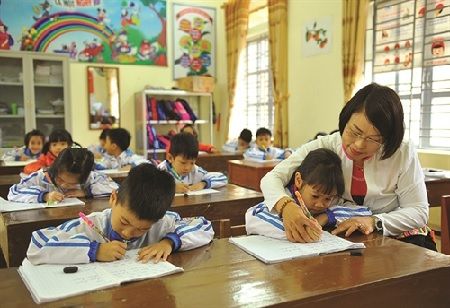 Infrastructure Lags Behind as Vietnam Pushes for Education Reform