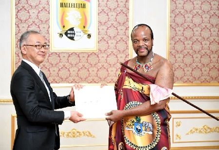 King Receives Three Envoys, Emphasises Jobs and Partnerships