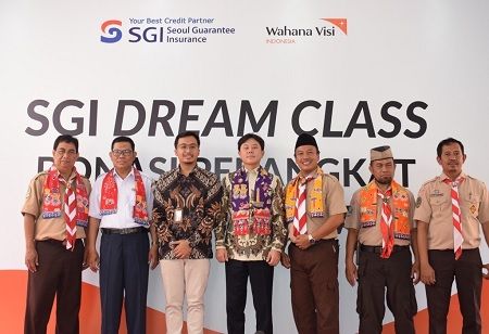 Digital Device Drive Enhances Education in North Jakarta
